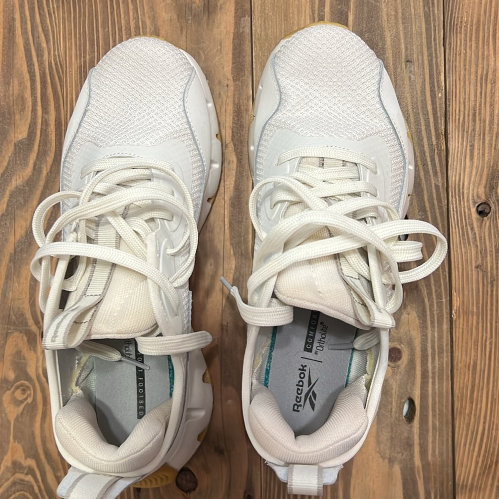 Reebok sneakers - Picture 3 of 3